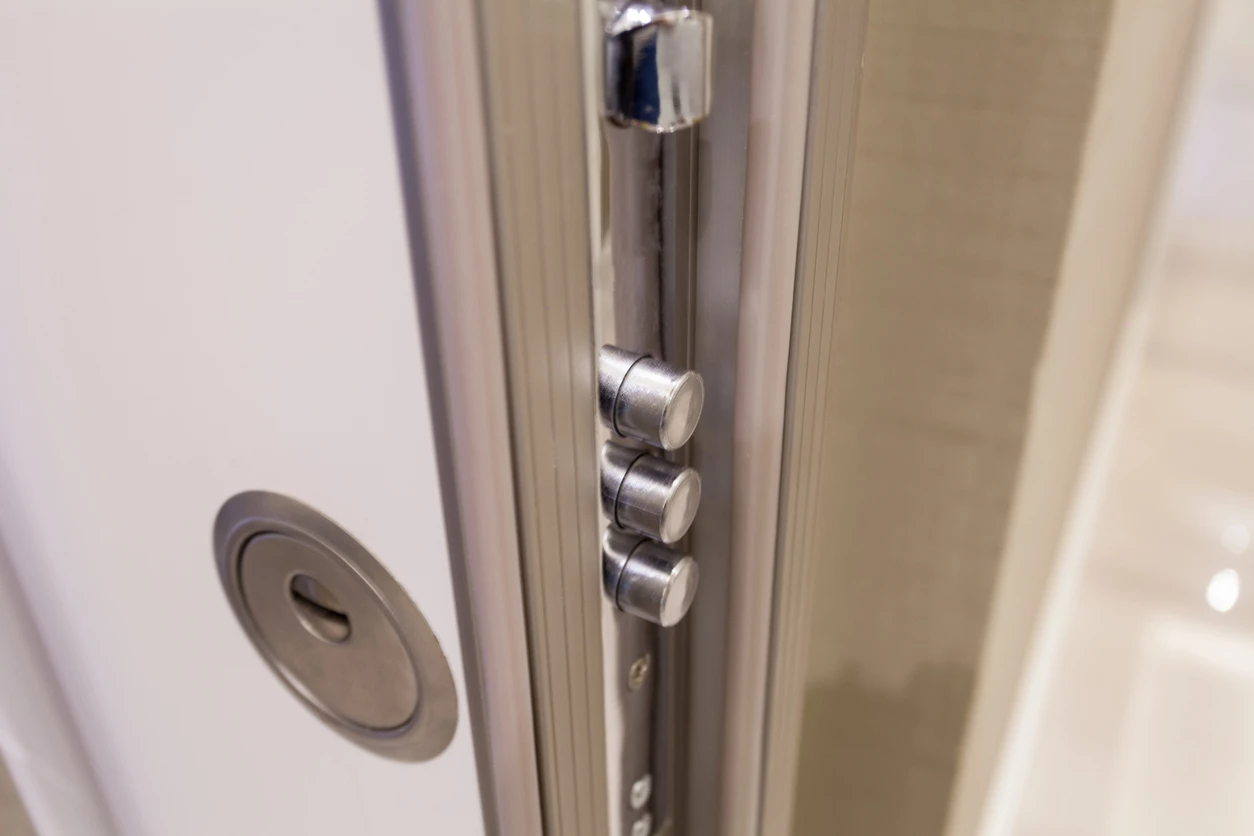 mks serrurier aubagne porte serrure renforcee